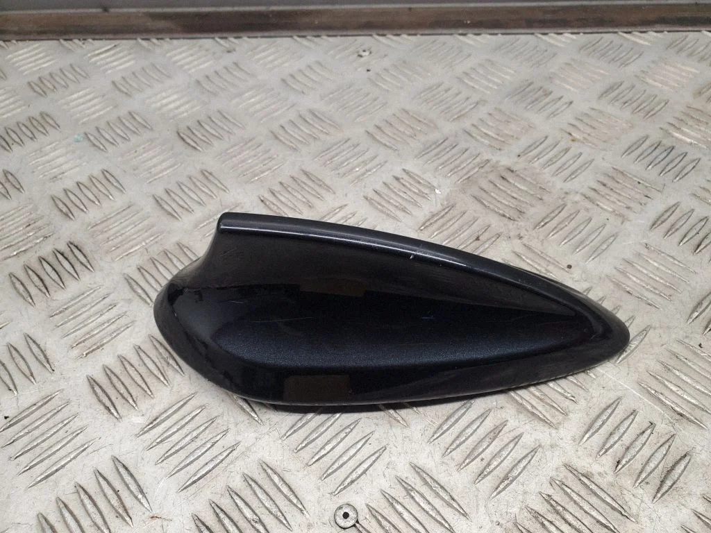 Jumta (GPS) antenas vāciņš – BMW 3. sērija F30 F35 F31 (2012-2018)