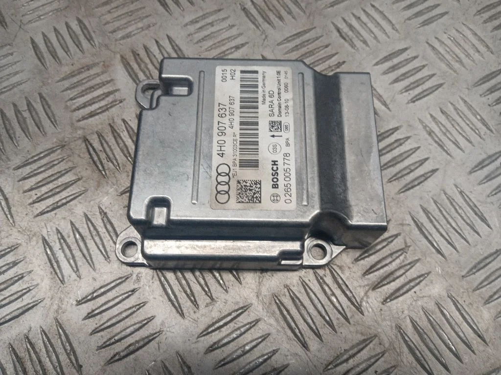 ESP (stabilitātes sistēmas) vadības bloks 4H0907637