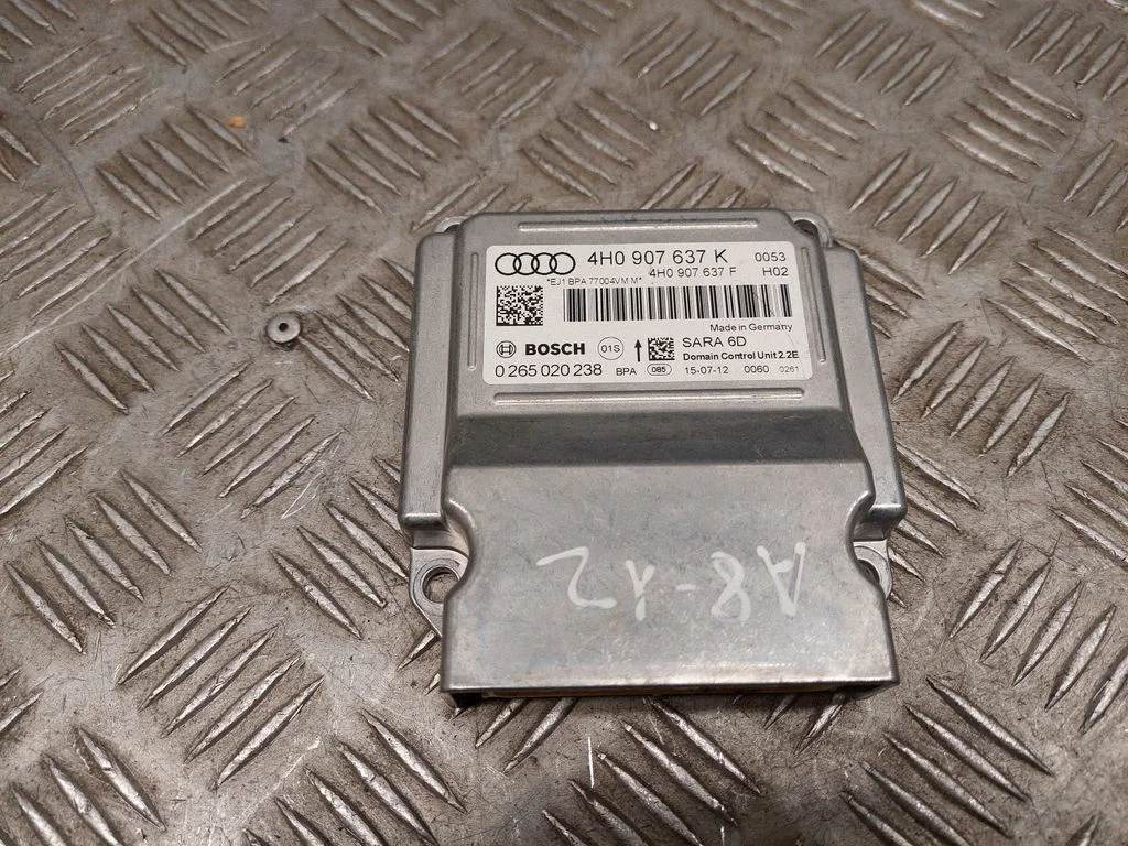 Sterownik ESP 4H0907637K