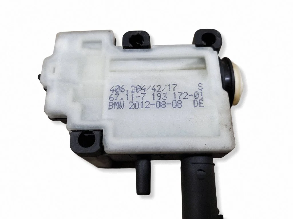 Degvielas tvertnes vāciņa slēdzenes motoriņš 7193172