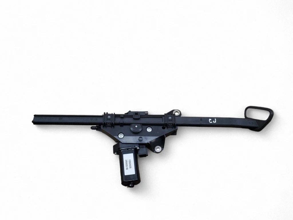 Seat belt adjustment motor – Mercedes-Benz CLK-Class C207 A207 (2010-2017)