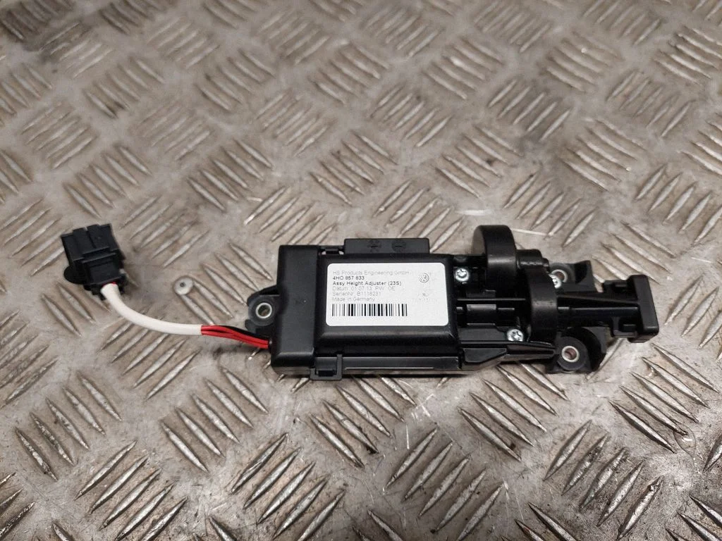 Seat belt adjustment motor – Audi A8 S8 D4 4H (2010-2016)