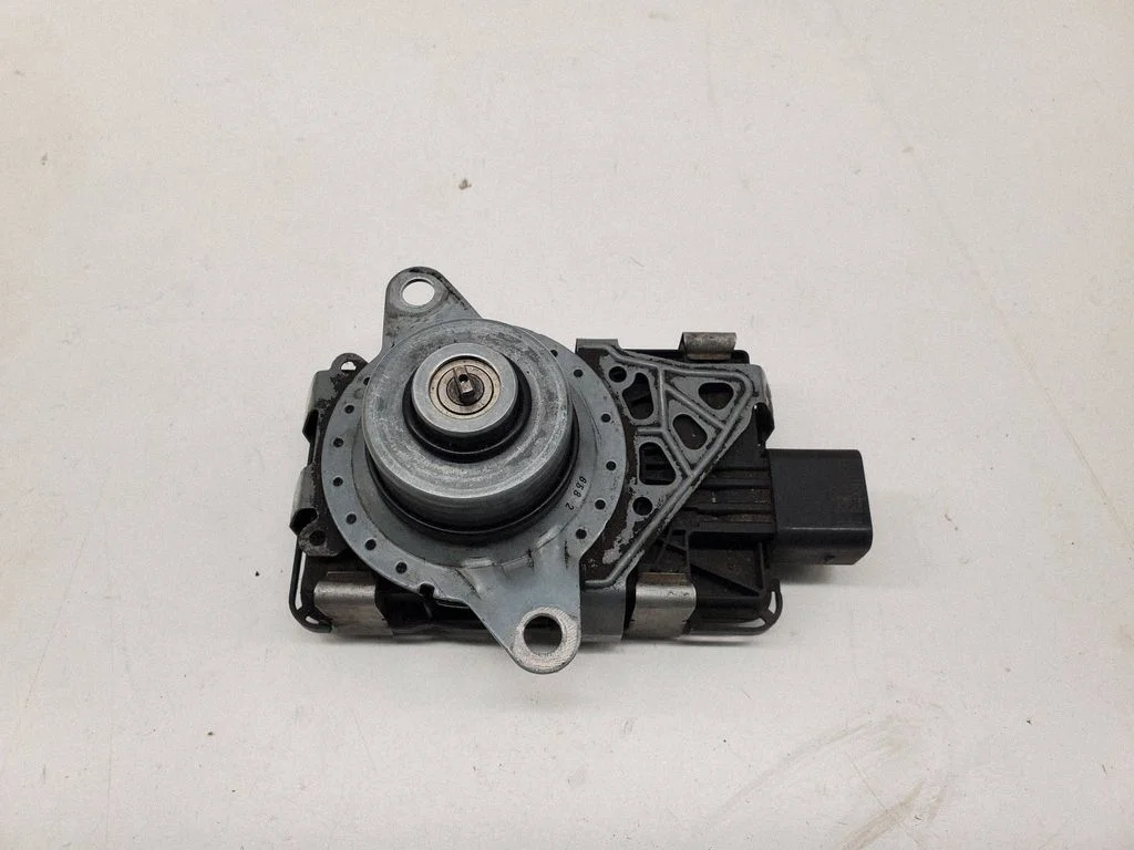 Ātrumkārbas reduktora (sadales kārbas) motoriņš 00552837910