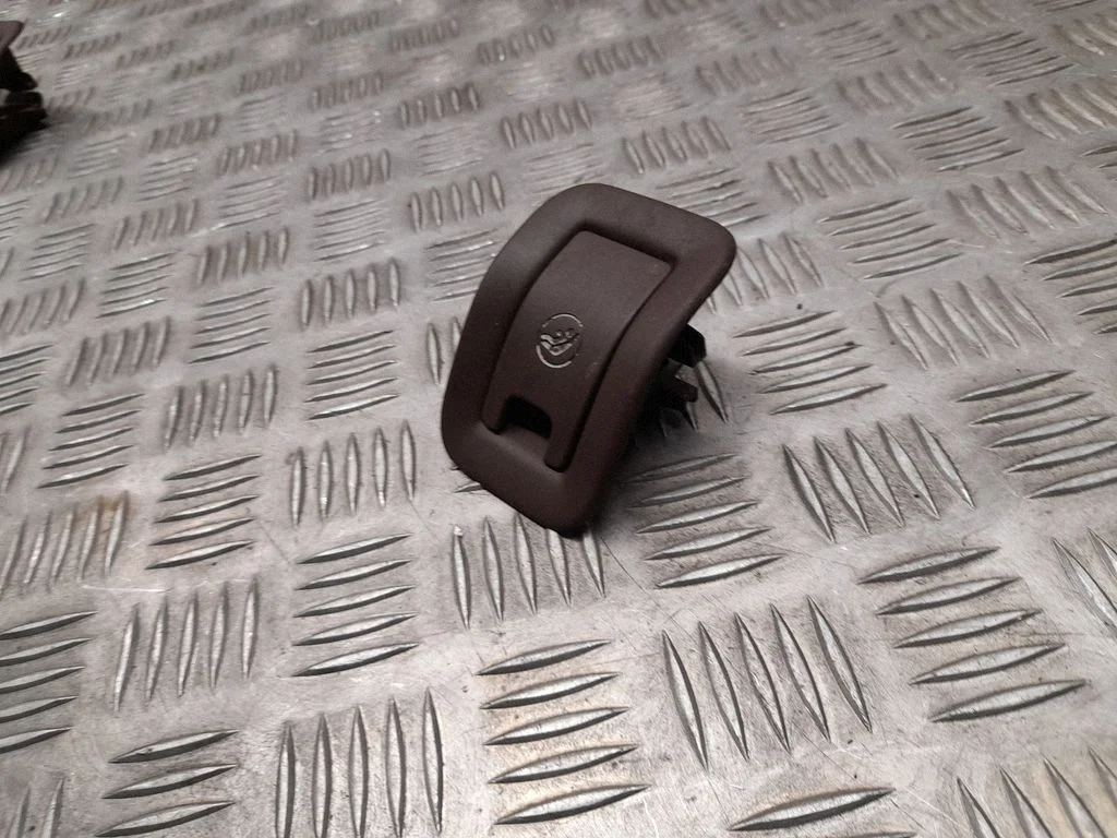ISOFIX vāciņš 8T0887233A