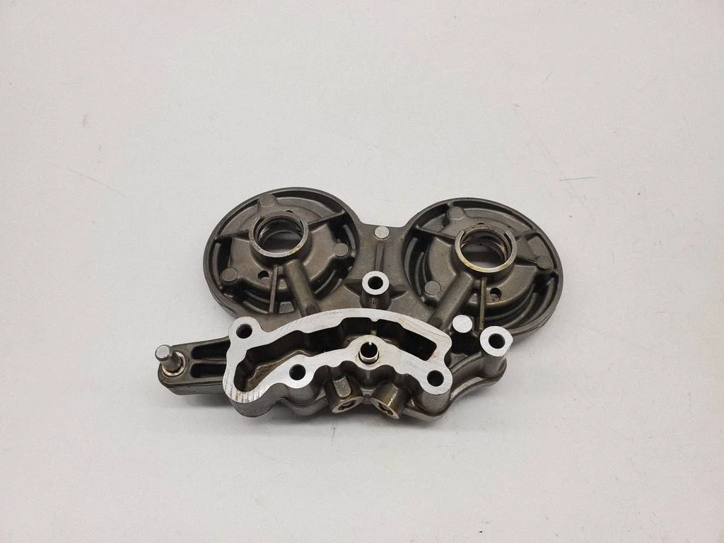 Sadales vārpstas turētājs 06L103166H