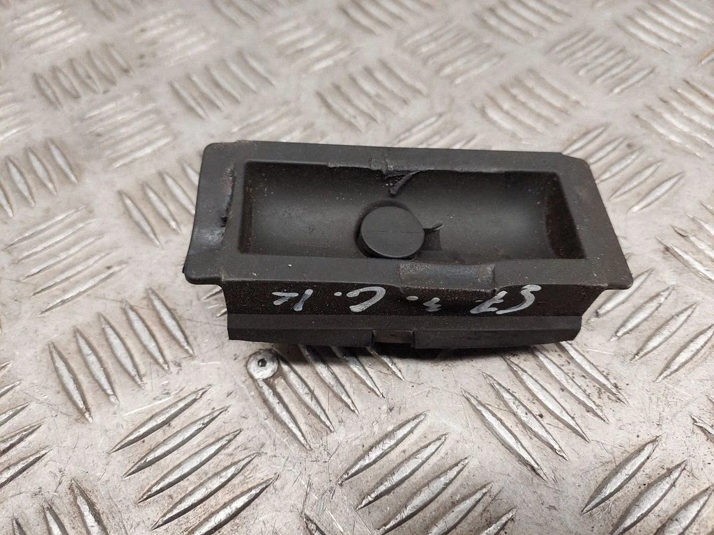 Jacking socket point – Audi A7 S7 4G (2011-2017)