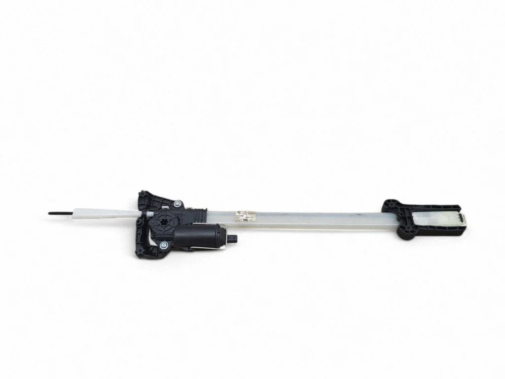 Aizmugurējo durvju aizkariņu motoriņš 916908