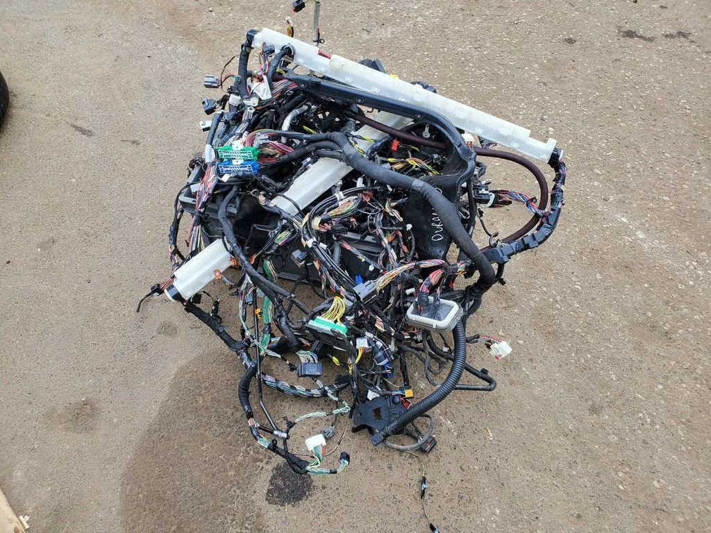 Elektroinstalācijas vadu žņaugs