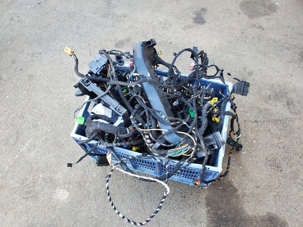 Elektroinstalācijas vadu žņaugs