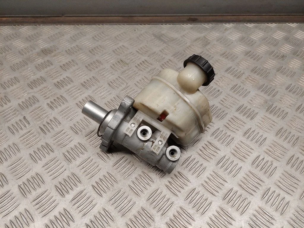 Master brake cylinder – Ford Mustang VI (2015-)