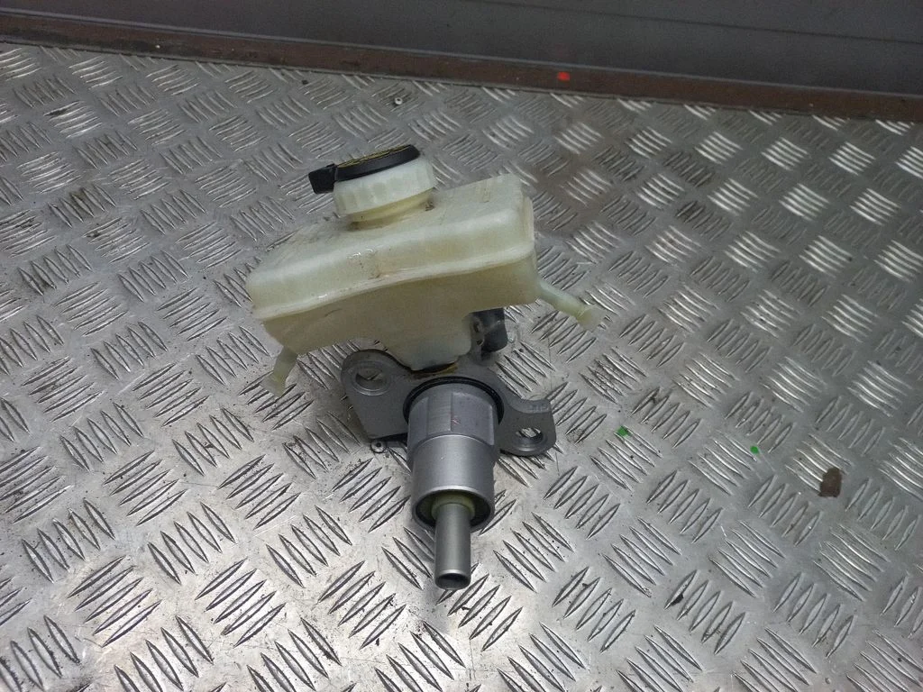 Master brake cylinder – Audi A7 S7 4G (2011-2017)