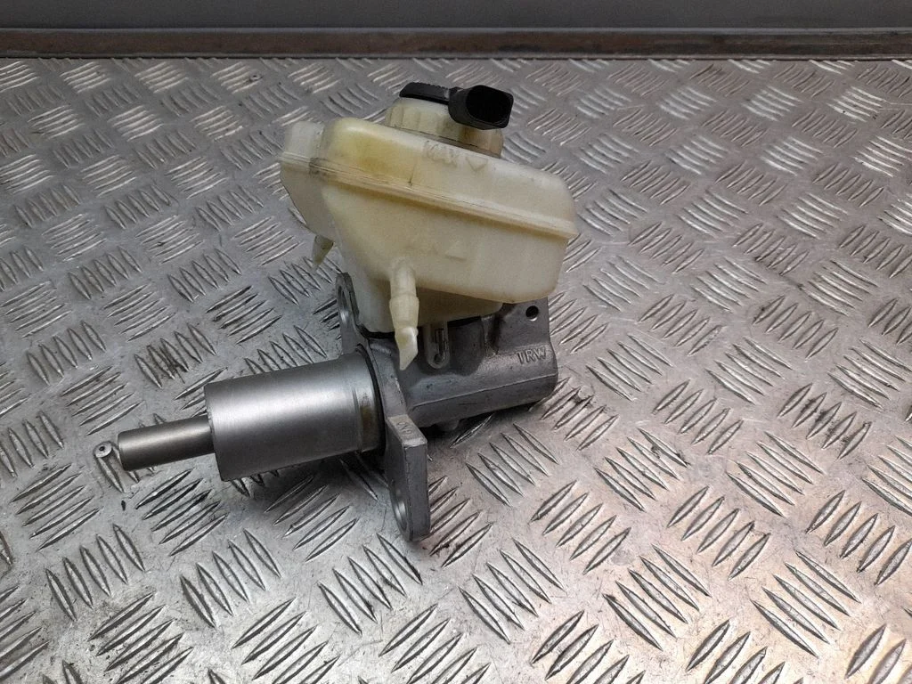 Master brake cylinder – Audi A8 S8 D4 4H (2010-2016)