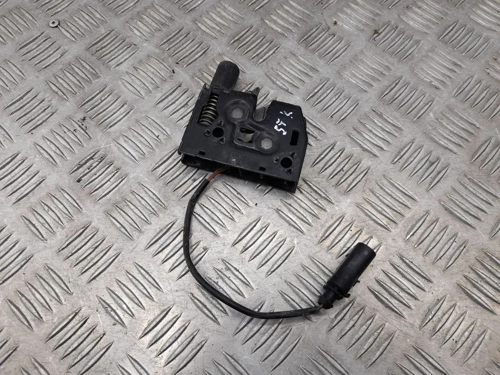 Engine bonnet/hood lock/catch – Audi S5 Facelift (2013-)