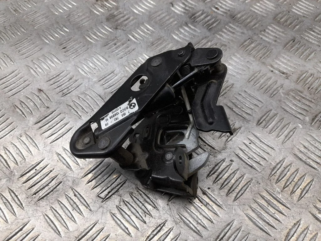Motora pārsega slēdzene – BMW 6. sērija F12 F13 (2010-2018)