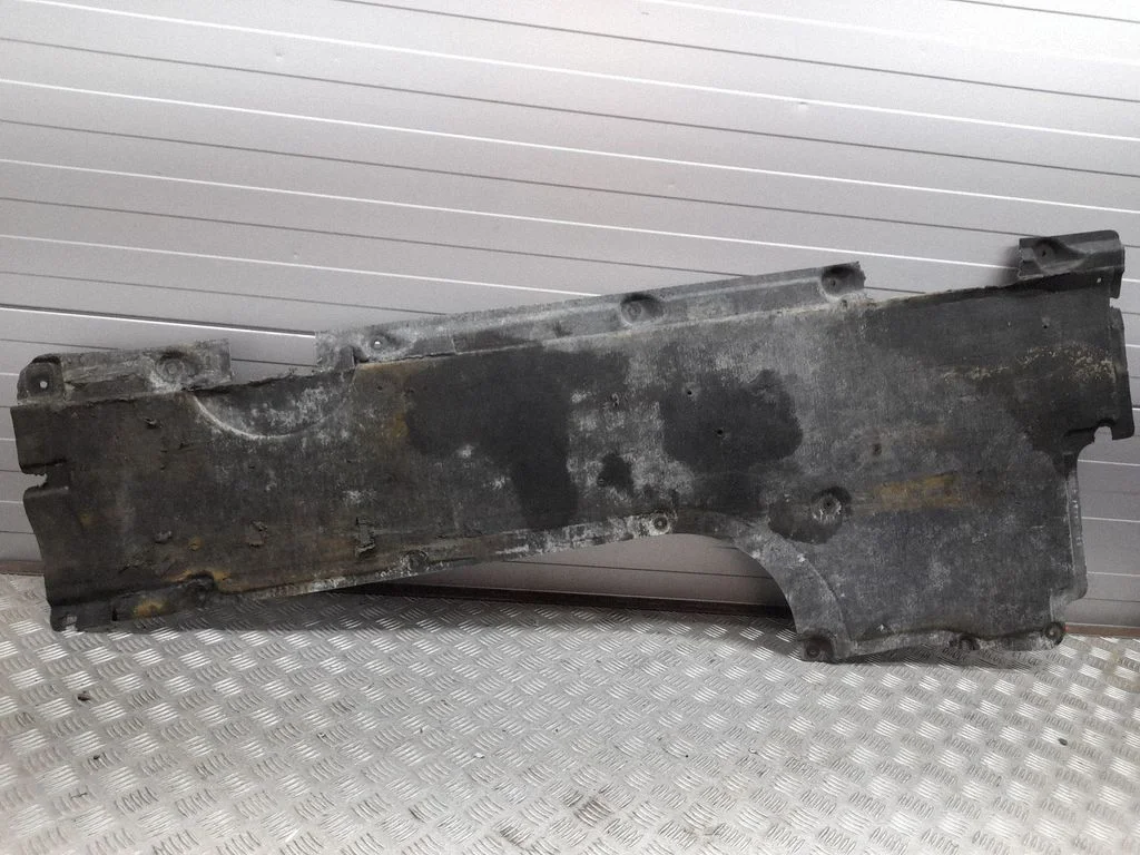 Pikapi kasti põhjakate – BMW 7-seeria F01 F02 F03 F04 (2008-2016)