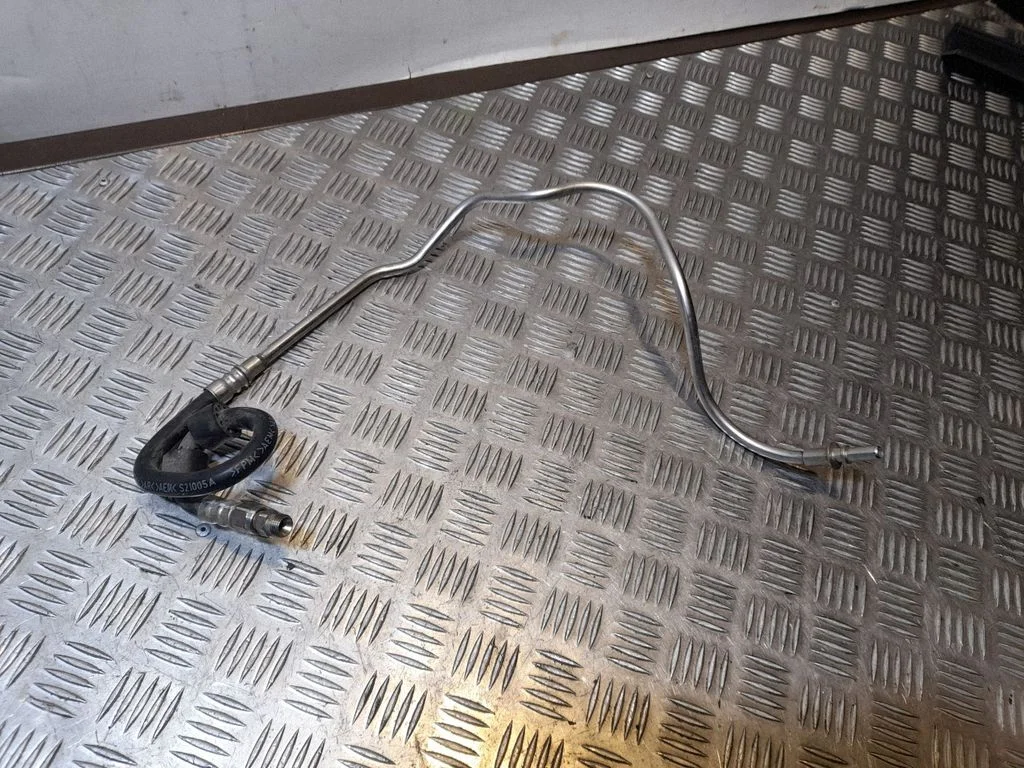 Fuel line/pipe/hose – Porsche Panamera (970) (2009-2017)