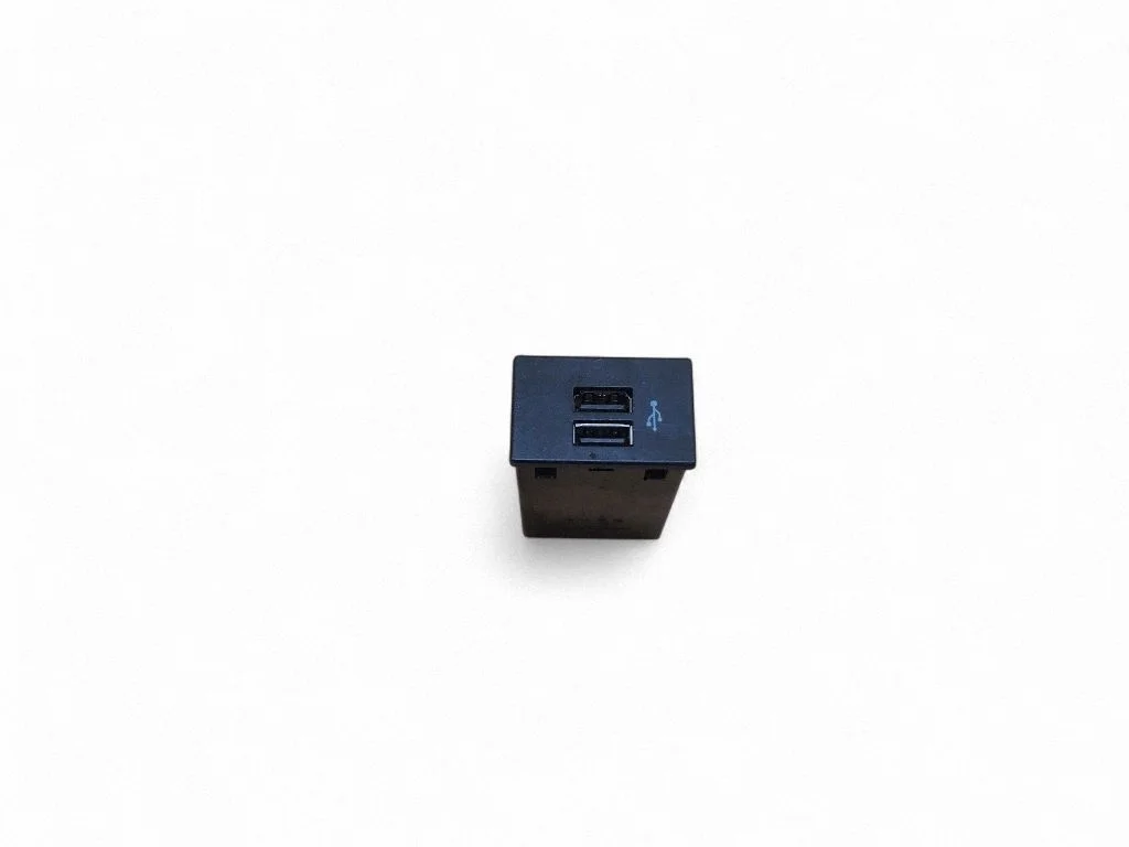 USB socket connector 284H33ZD2A
