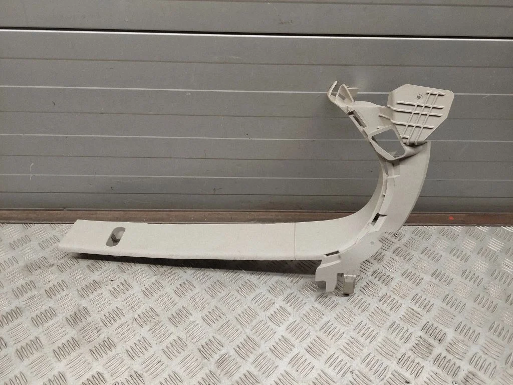 Rear side glass trim 5SB95PD2AD