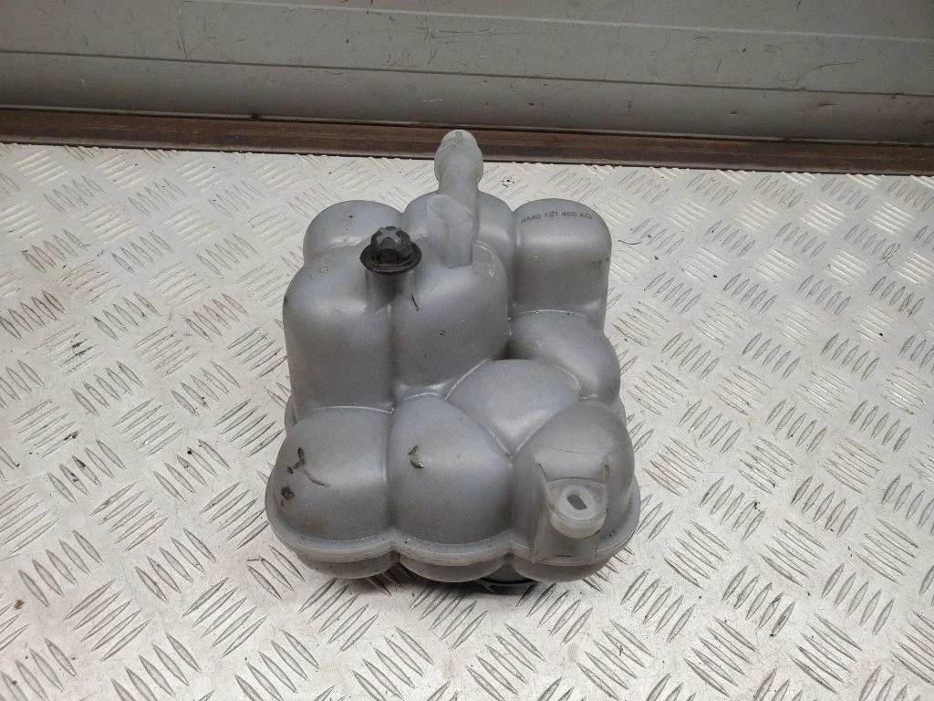 Coolant expansion tank/reservoir 4M0121405AG