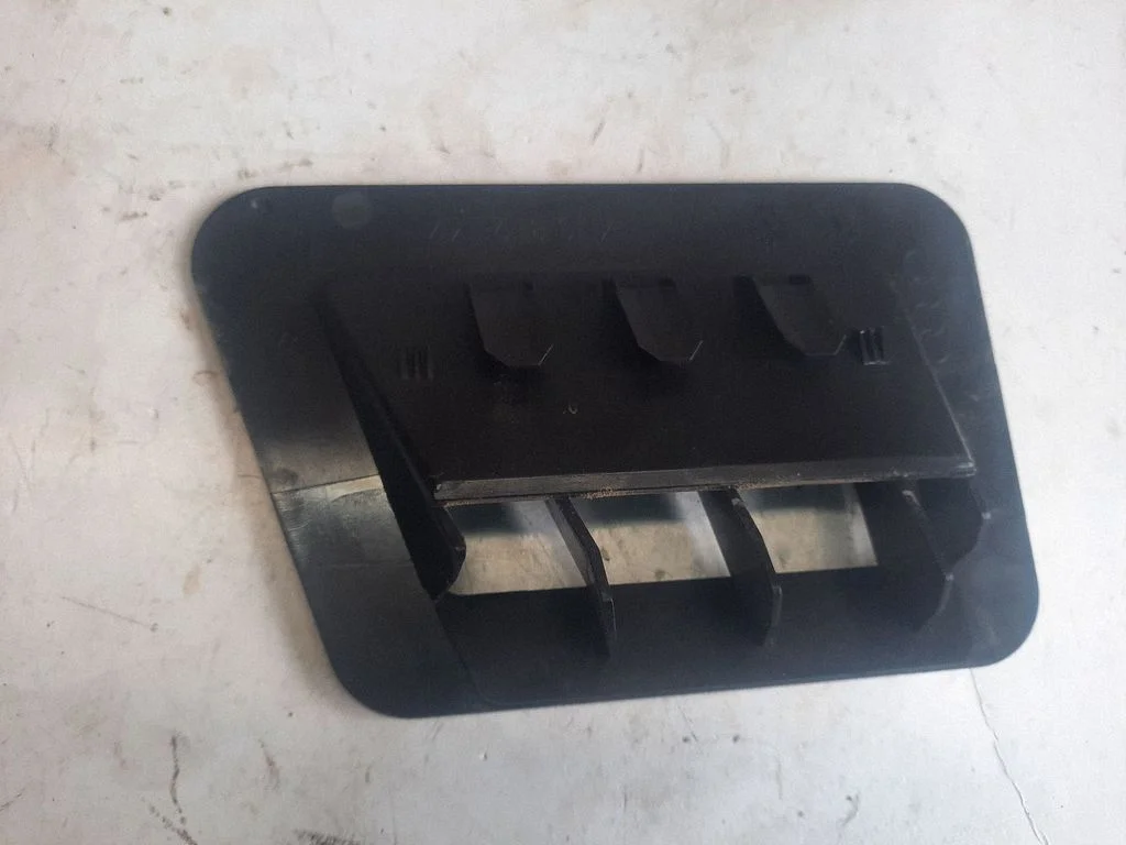 Cabin air duct channel – Audi A8 S8 D4 4H (2010-2016)