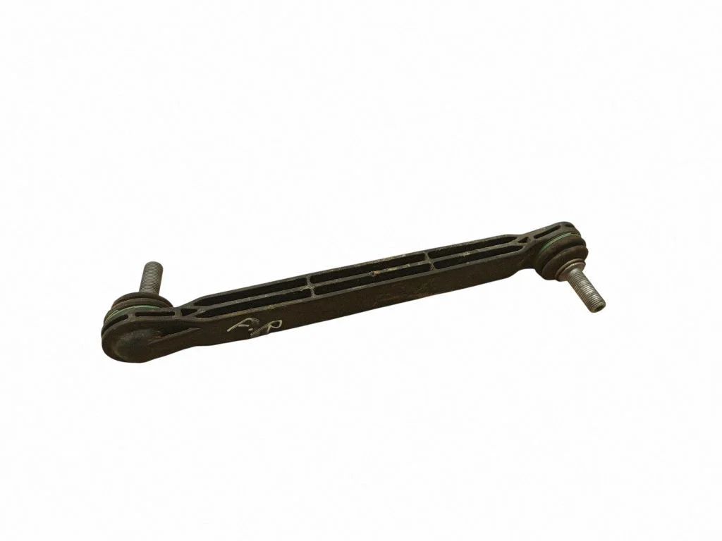 Priekšējā stabilizatora atsaite 00522018880