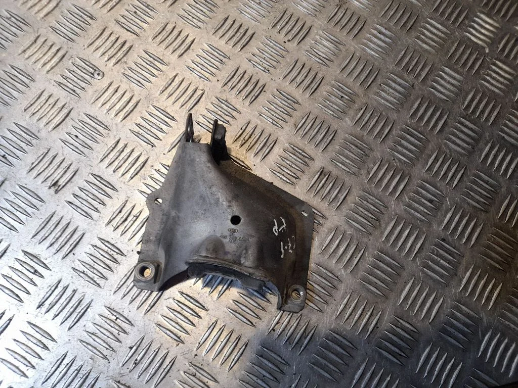 Engine mounting bracket – Audi A6 S6 C7 4G (2011-2018)