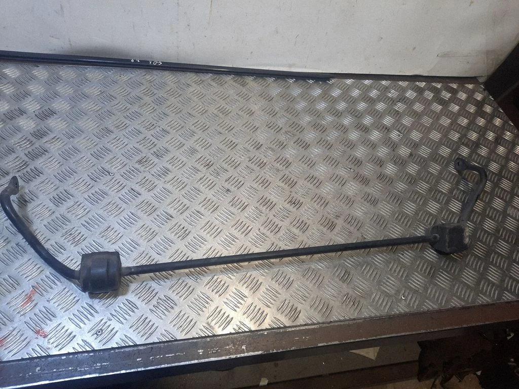 Aizmugurējais stabilizators 6793100