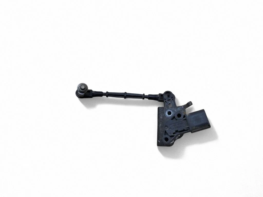 Rear air suspension level height sensor – Audi Q7 4M (2015-)