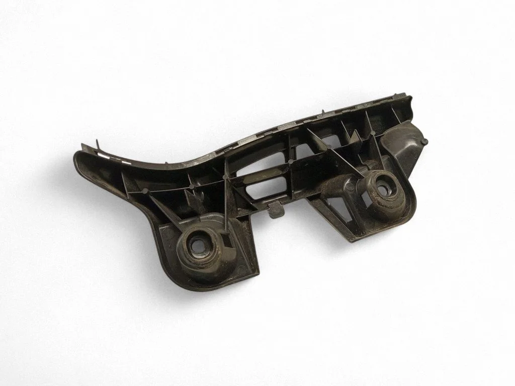 Rear bumper mounting bracket – Porsche Cayenne (92A) (2010-2017)