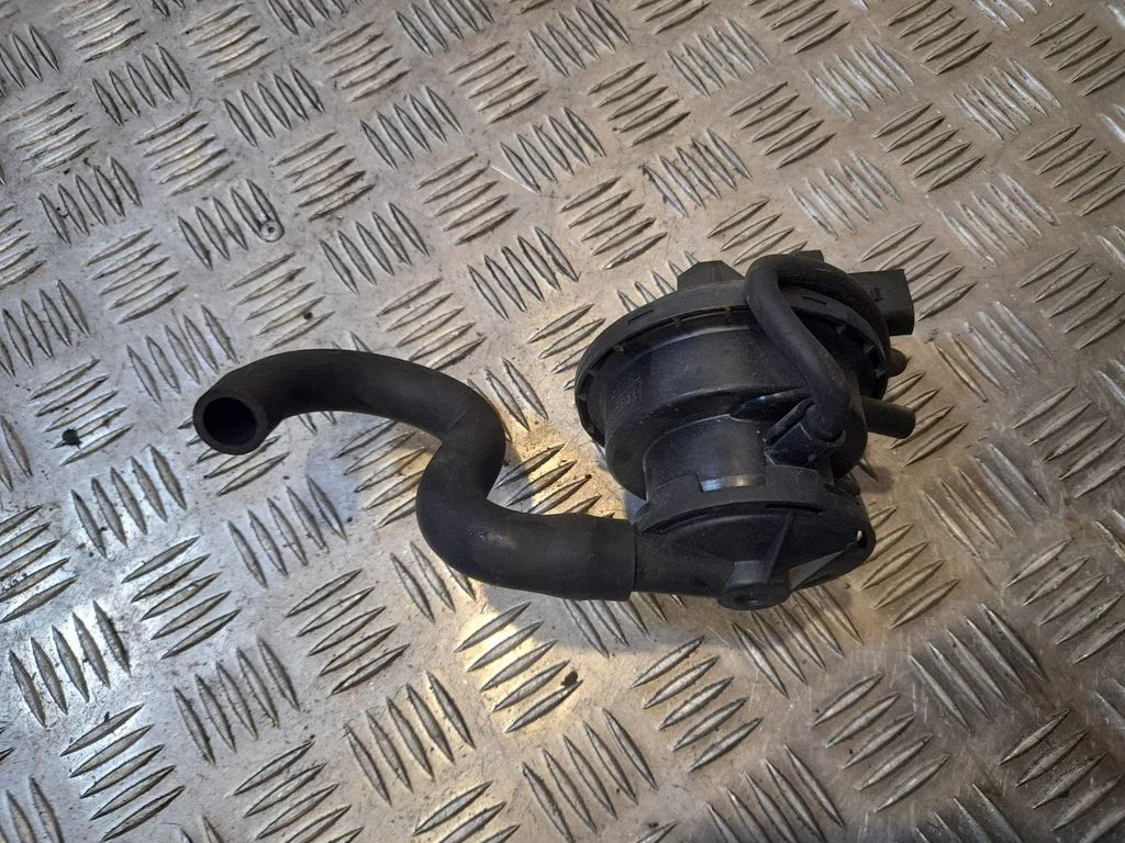 Elektriskais cirkulācijas sūknītis 7L8906271A