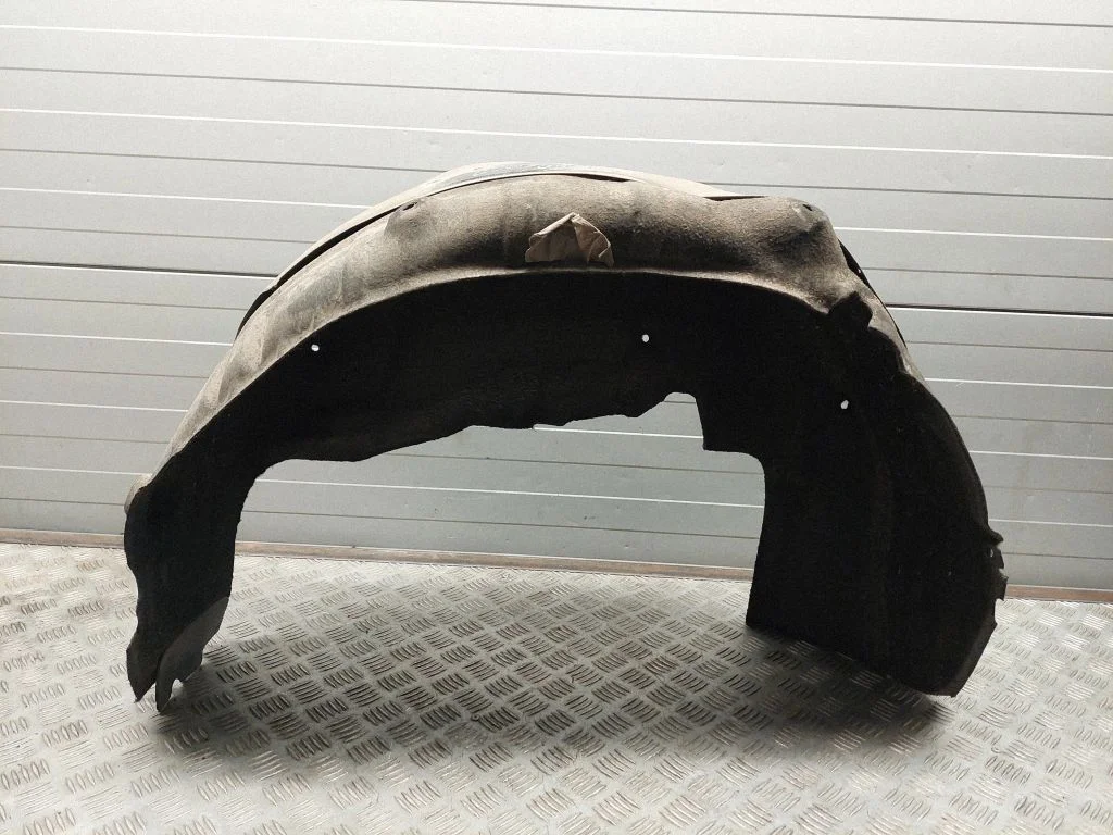 Tagumine poritiivakate – Mercedes-Benz GLA-klass W156 X156 (2013-2019)