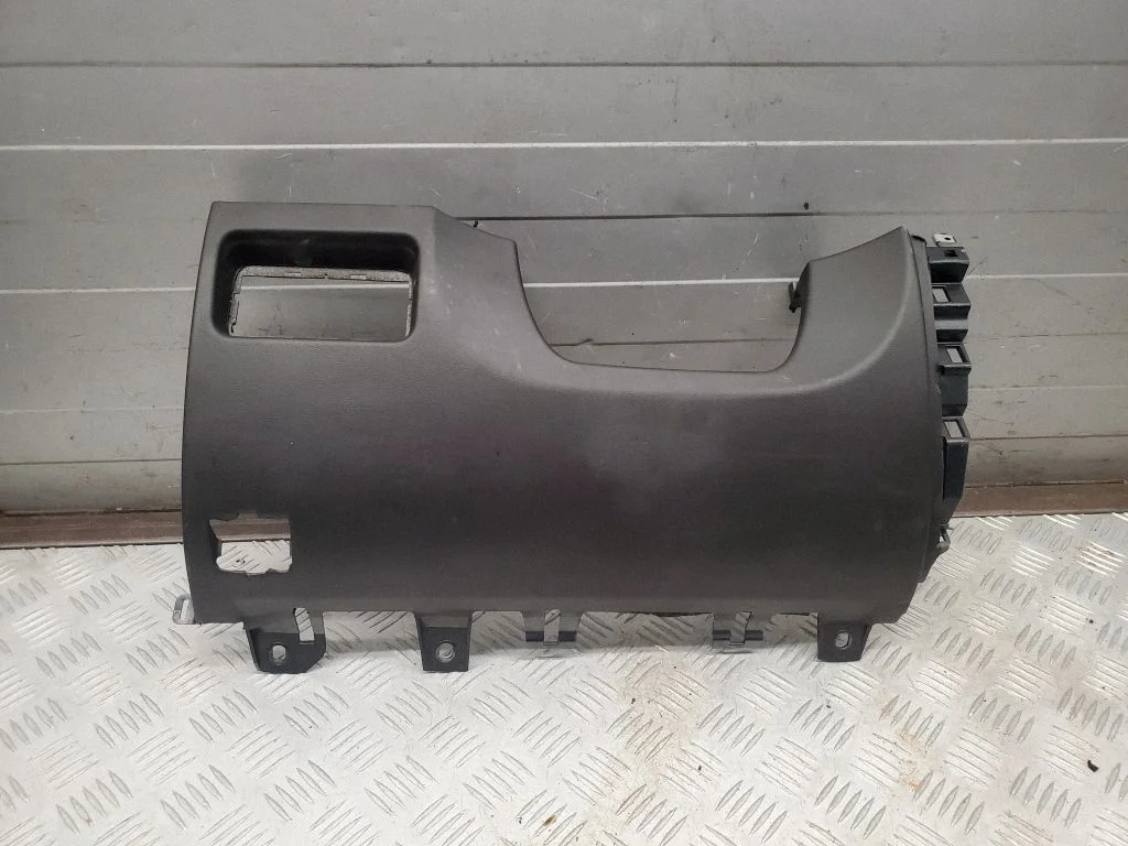 Armatuurlaua alumine viimistluspaneel 8X23F044F08A