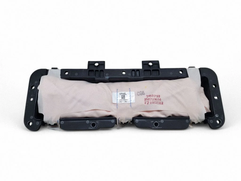 Ceļgalu drošības spilvens – Mercedes-Benz ML klase W166 (2012-2017)