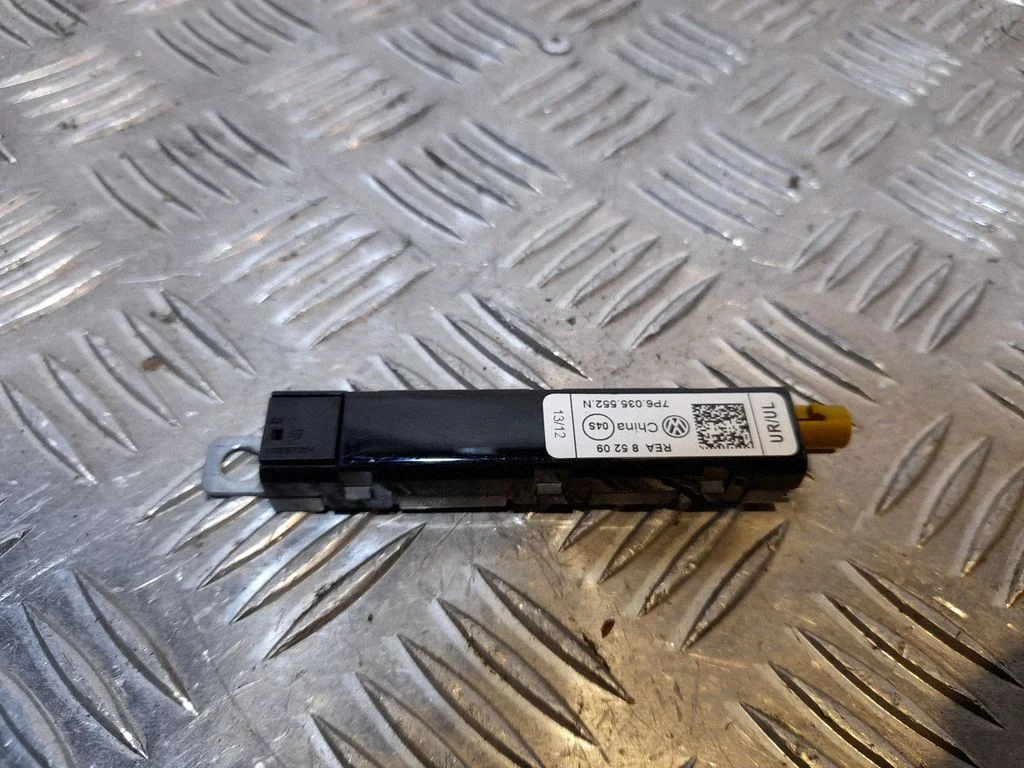 Antenas pastiprinātājs – Volkswagen Touareg II (2010-2018)