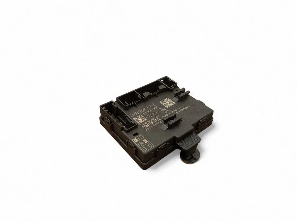 Durvju elektronikas vadības bloks 4M0959793E