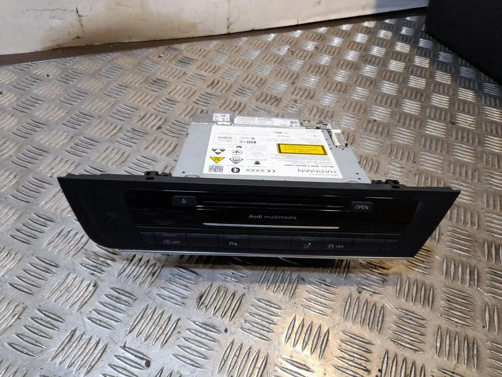 Navigācijas (GPS) CD/DVD lasītājs 4G1035025B