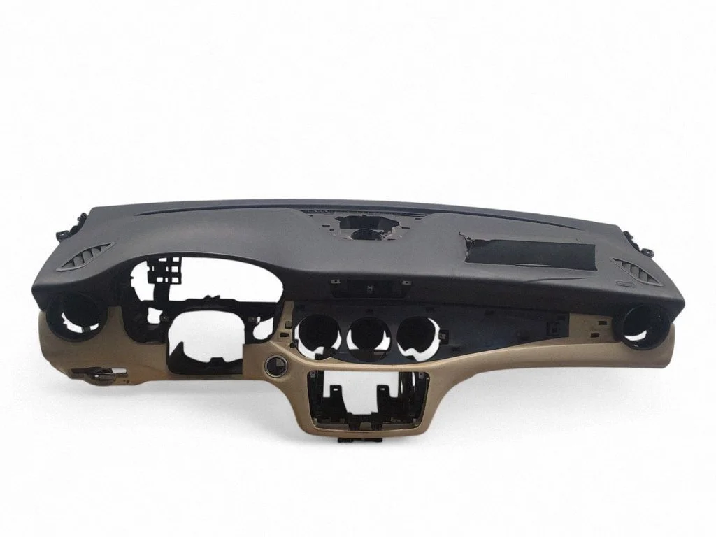 Dashboard – Mercedes-Benz CLA-Class C117 X117 W117 (2013-2019)