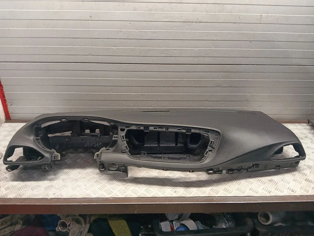 Deska rozdzielcza – Chrysler Pacifica (2017-)