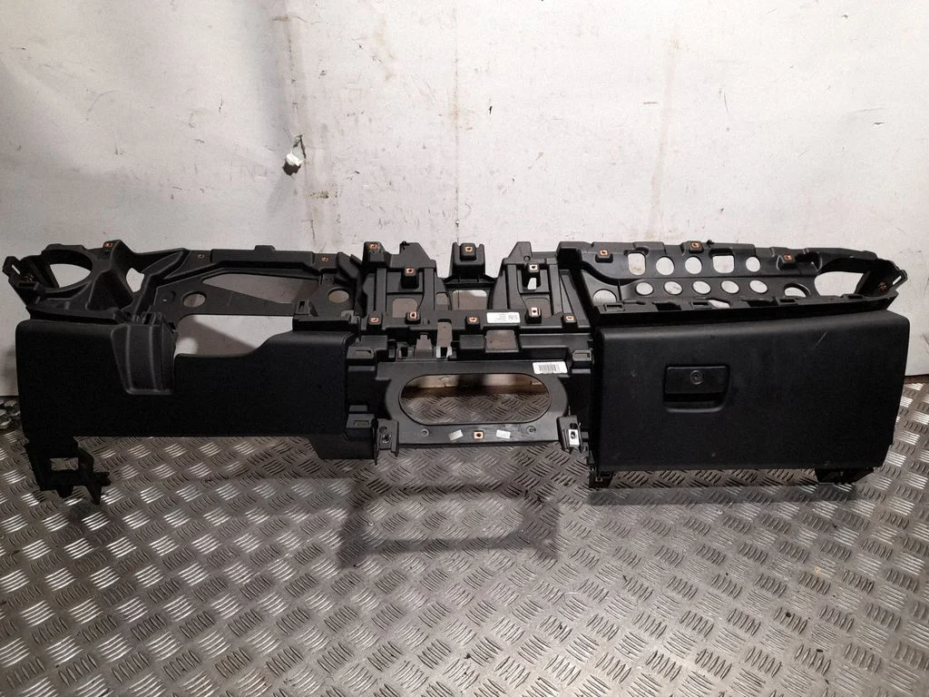 Deska rozdzielcza 84017368