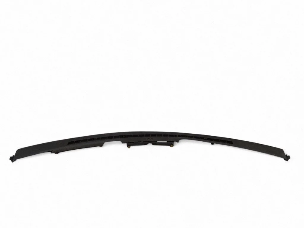 Paneļa gaisa restītes FR3B63046B62AB
