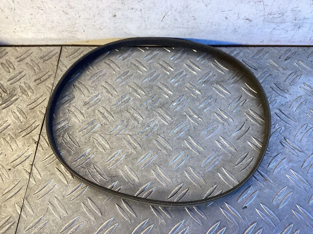 Alternator belt – Mercedes-Benz C-Class W205 (2014-2021)