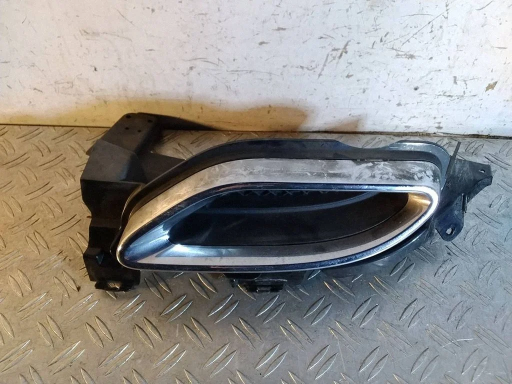 Muffler mount bracket/holder – Mercedes-Benz C-Class W205 (2014-2021)