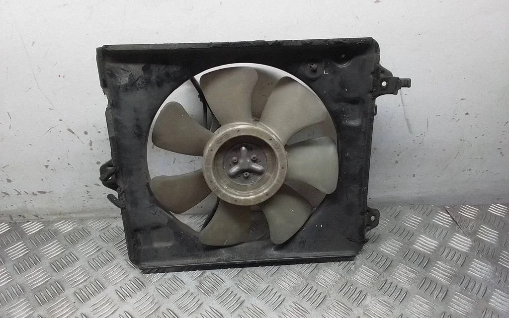 Elektriline radiaatori jahutusventilaator – Toyota Carina T190 (1992-1996)