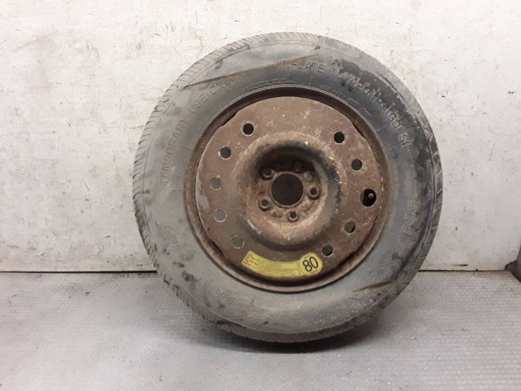 R16 rezerves ritenis