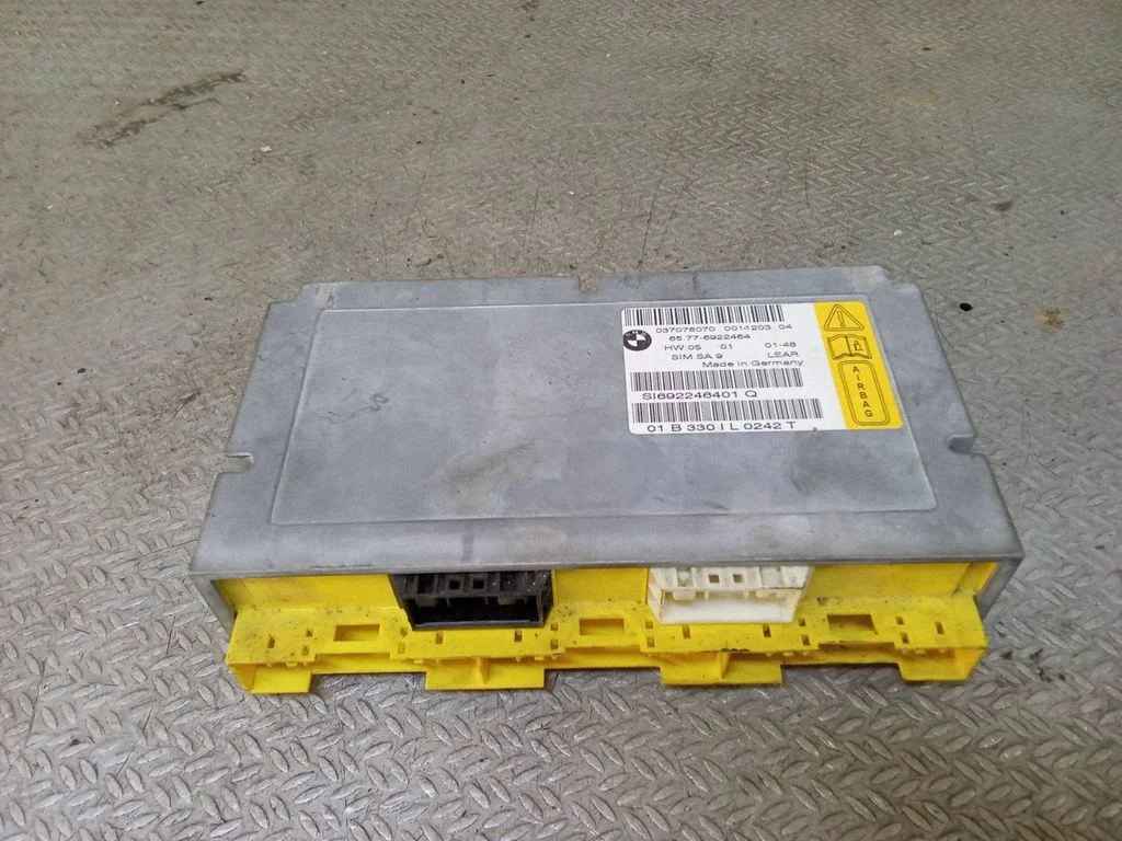 Airbag control unit/module – BMW 7 Series E65 E66 (2001-2008)