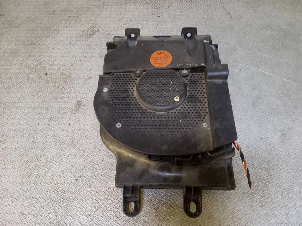 Zemfrekvences skaļrunis 651369076519