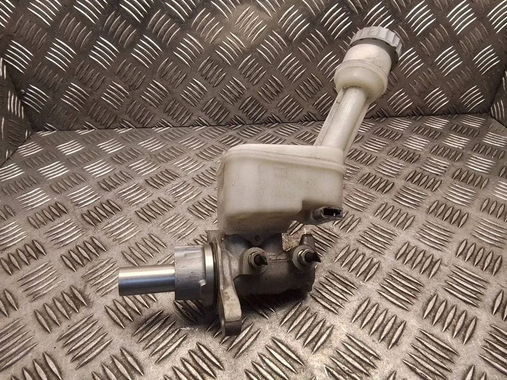 Master brake cylinder 0204794481