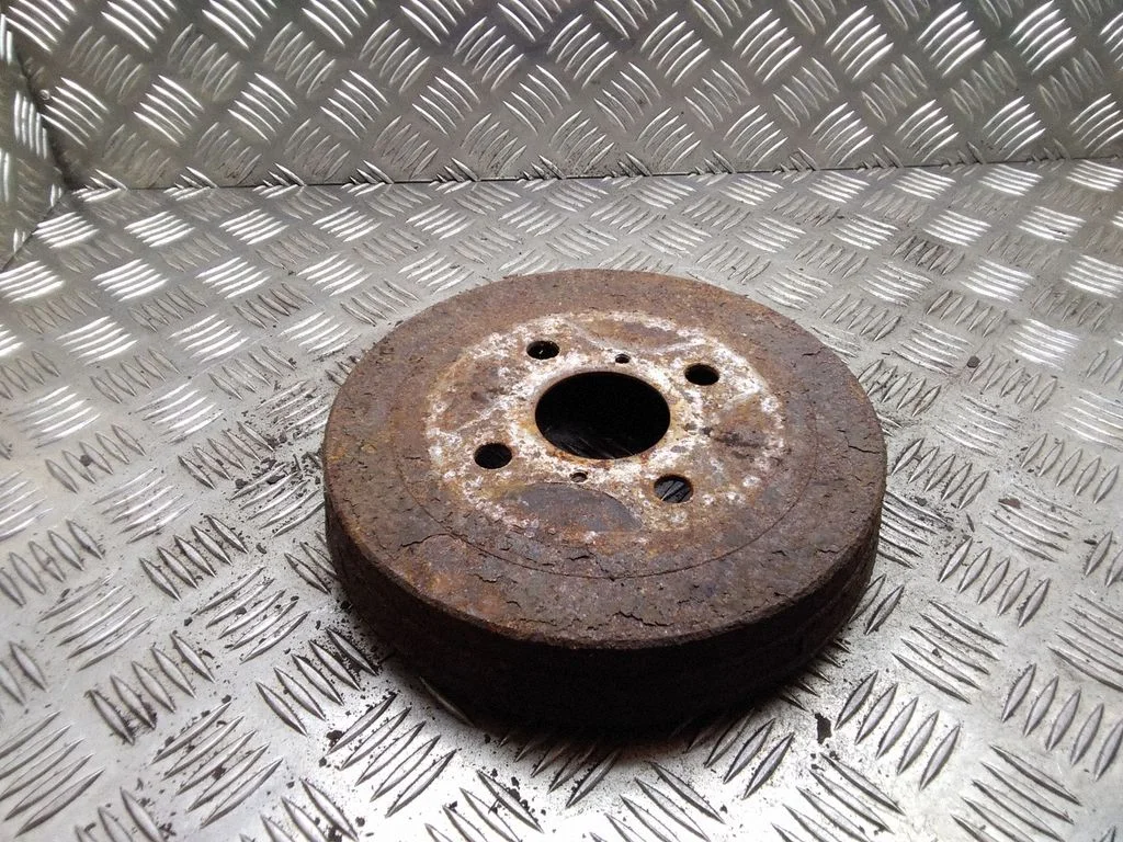Piduritrummel (tagumine) – Toyota Yaris Verso (1999-2005)