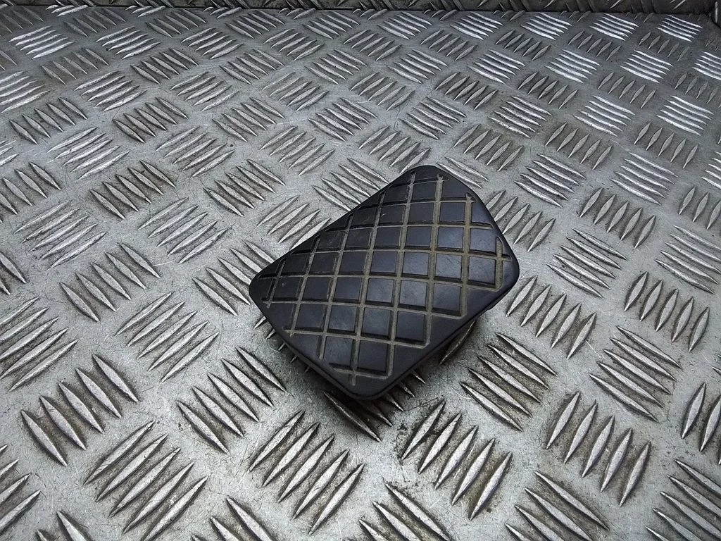 Brake pedal – Volkswagen Passat CC (2008-2016)