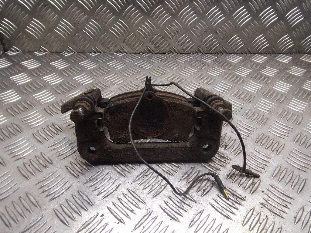 Front Brake Caliper Pad/Carrier